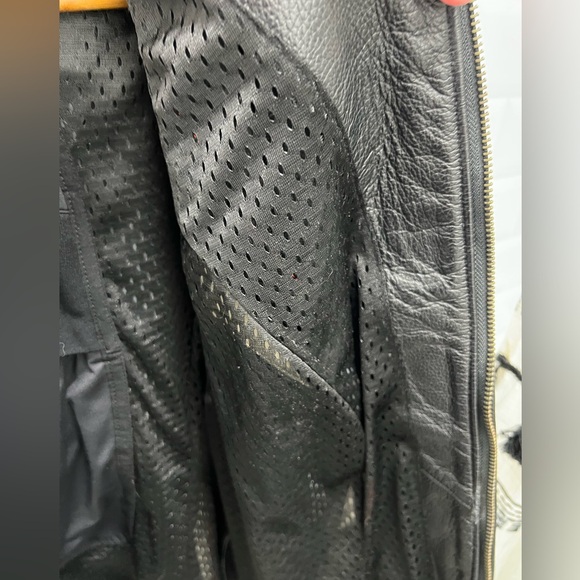 Harley-Davidson Black, Red, and White Leather Jacket - Picture 8 of 16